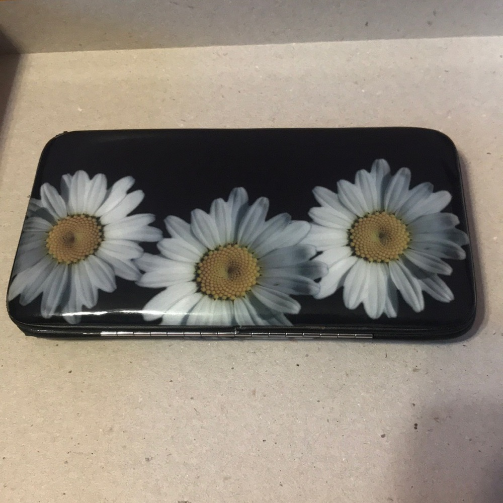 Daisy Wallet